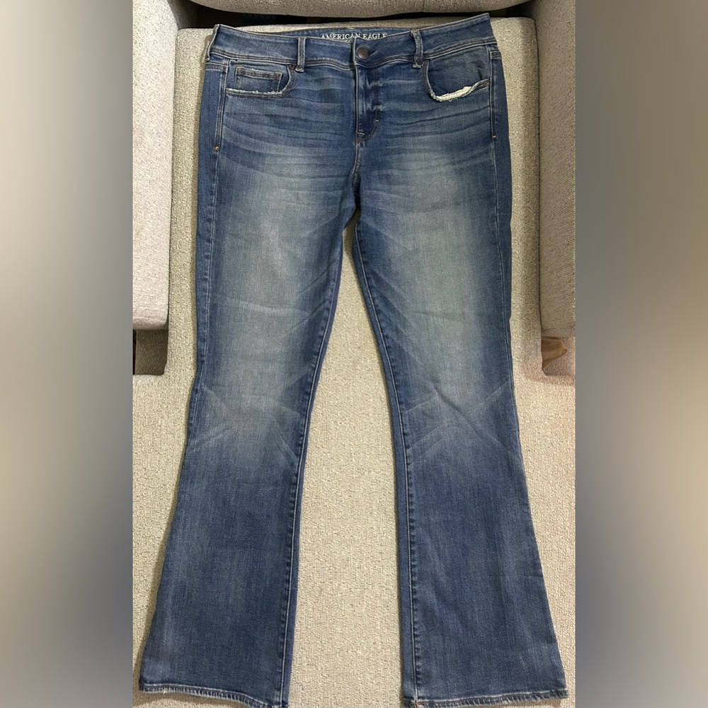 American Eagle Outfitters Kick Boot Faded Wash Jeans 16 Long